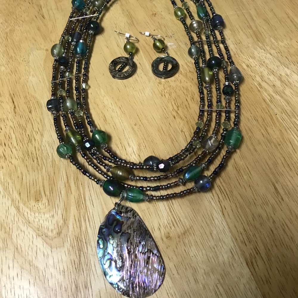 Necklace set